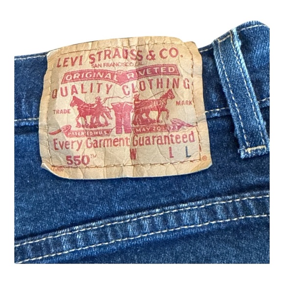 Levi's Blue Denim Relaxed Fit 550 Shorts - Picture 5 of 5